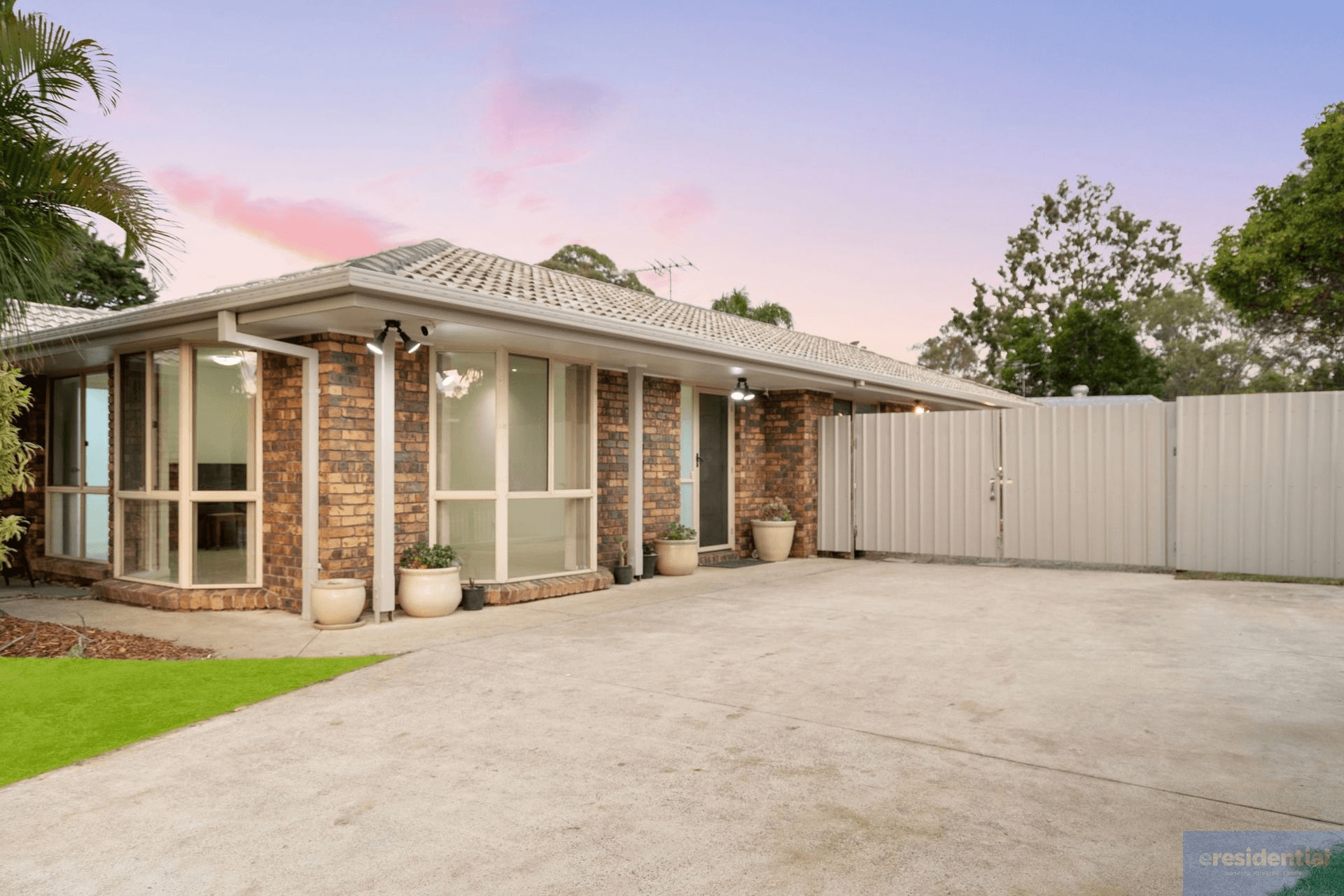 95 Castile Crescent, Edens Landing, QLD 4207