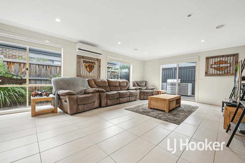 4 Native Retreat, CRANBOURNE EAST, VIC 3977