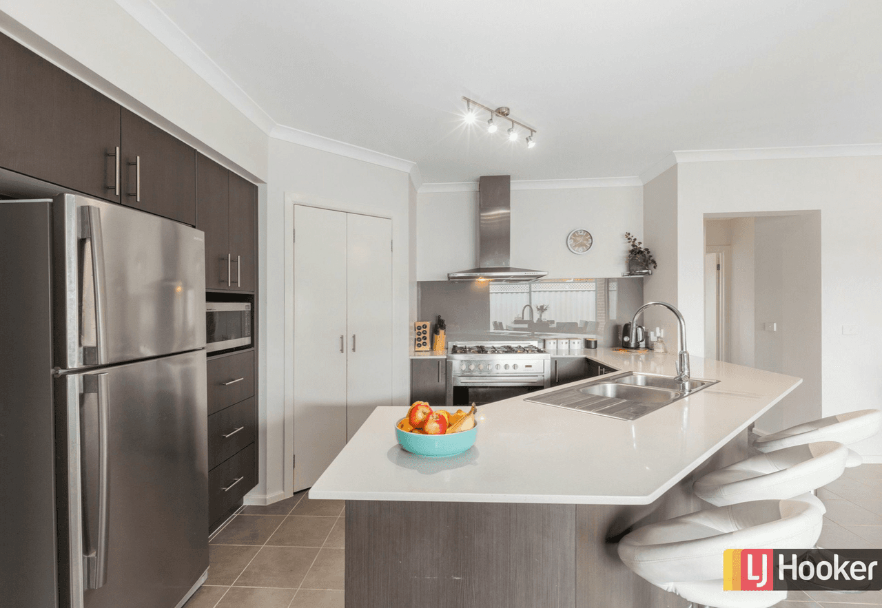 4 Zoe Place, WALLAN, VIC 3756