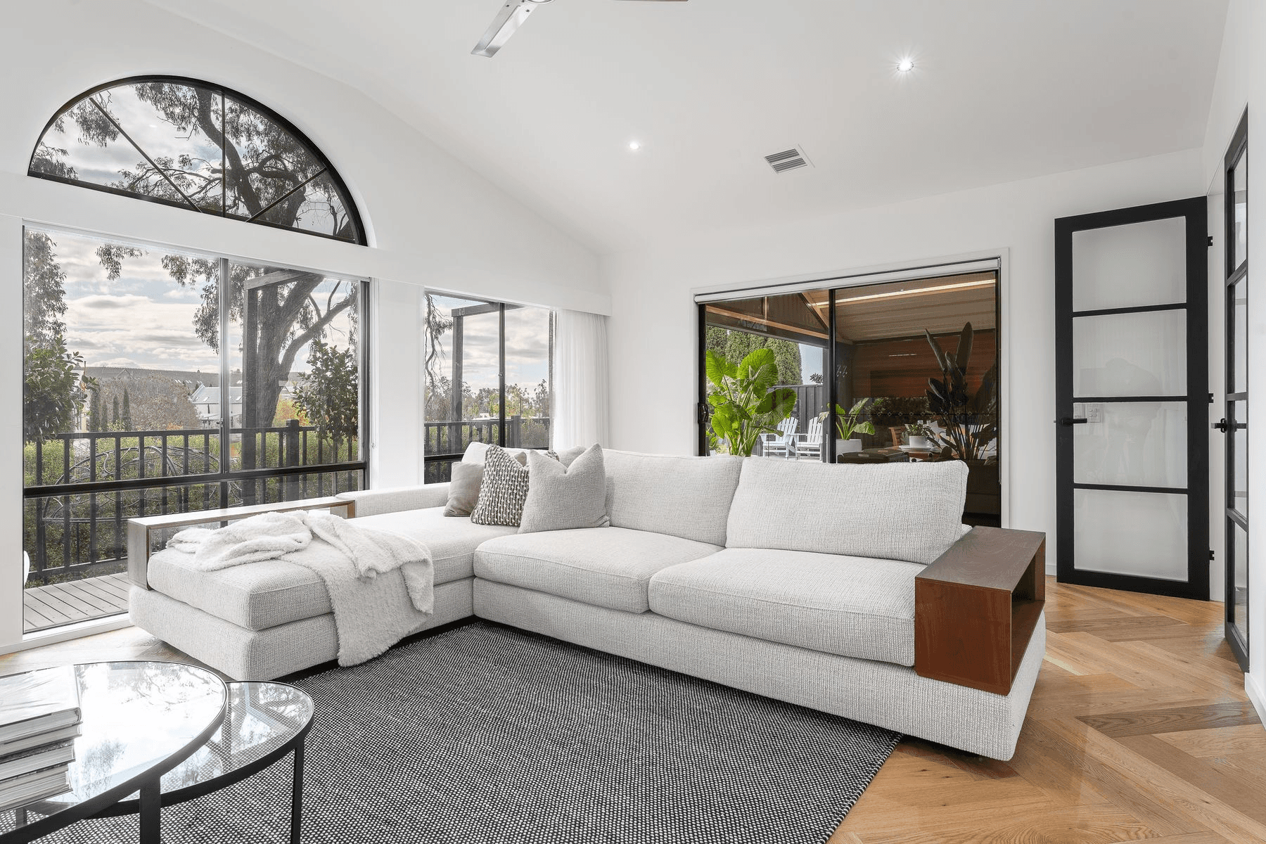 2 Knox Court, Kennington, VIC 3550