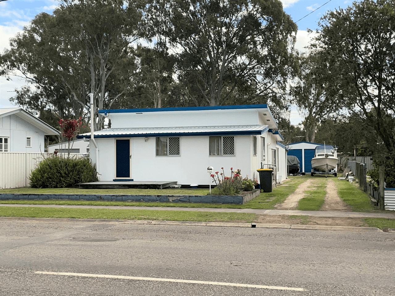 184 Freeman Rd, Toorbul, QLD 4510