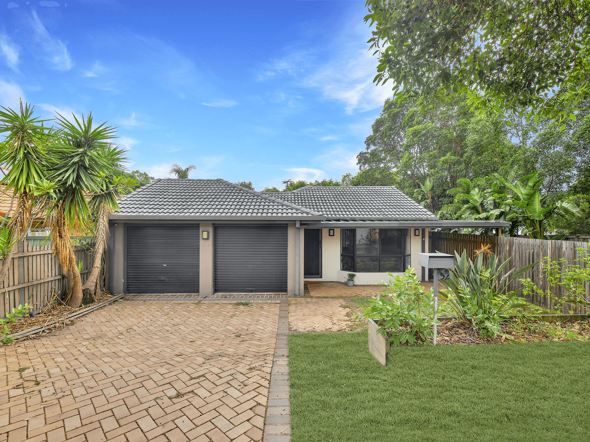 52 Atherton Cct, FOREST LAKE, QLD 4078