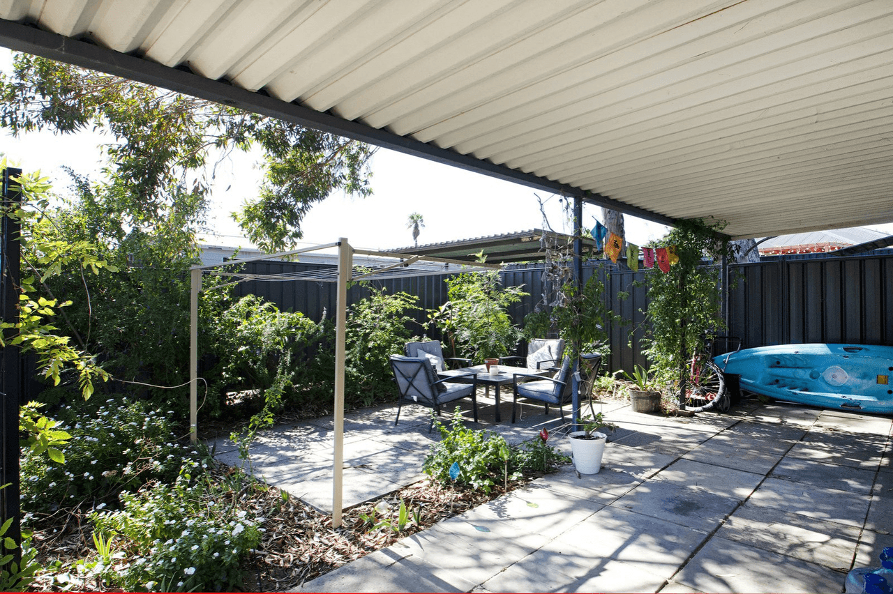 8A Monarch Court, WANNEROO, WA 6065