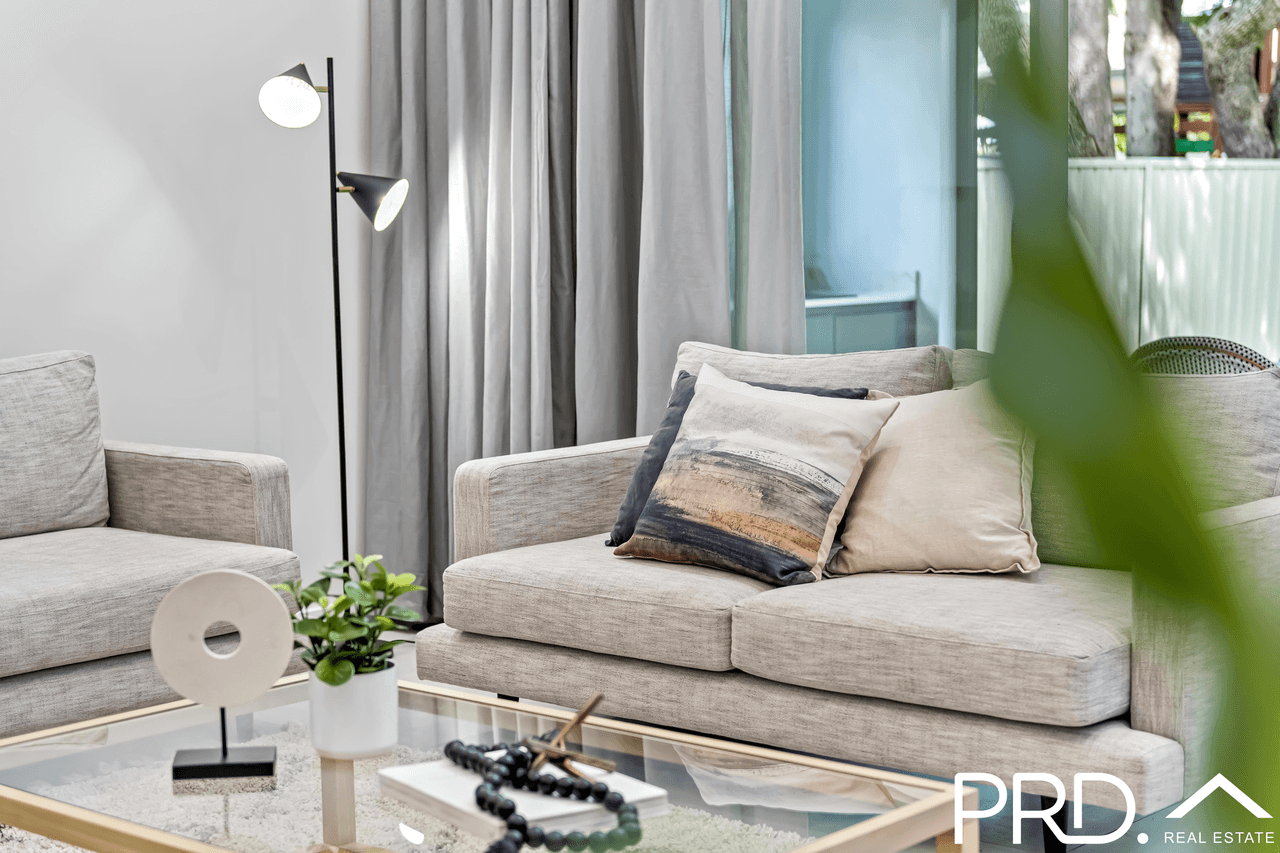 12 Worsley Street, EAST HILLS, NSW 2213