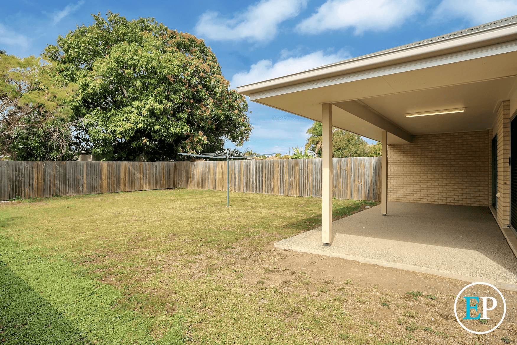 1 & 2/160 Targo Street, WALKERVALE, QLD 4670