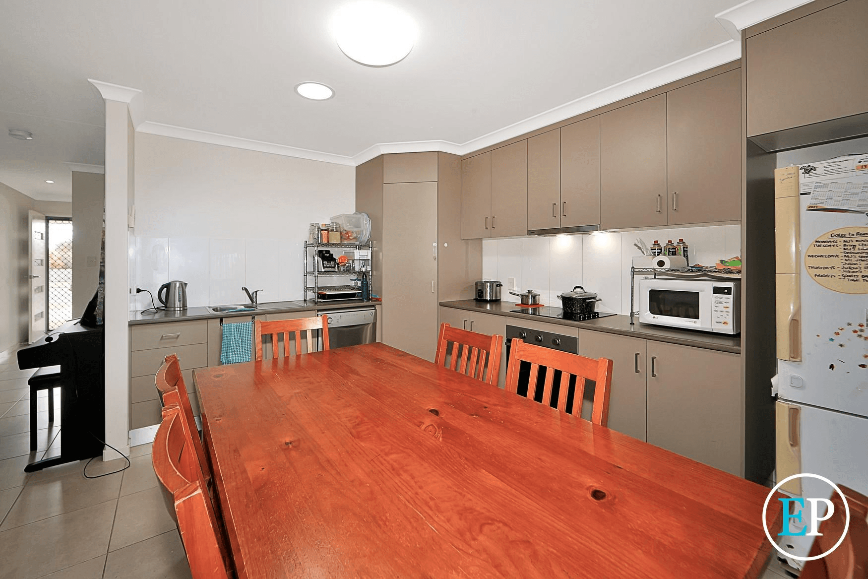 1 & 2/160 Targo Street, WALKERVALE, QLD 4670