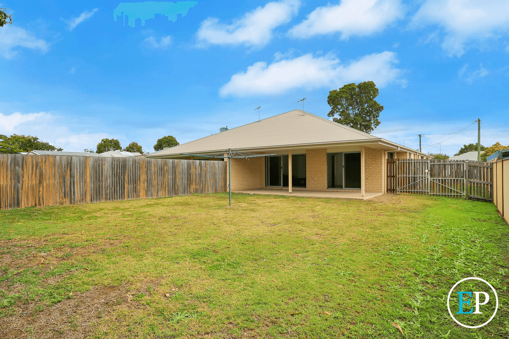 1 & 2/160 Targo Street, WALKERVALE, QLD 4670