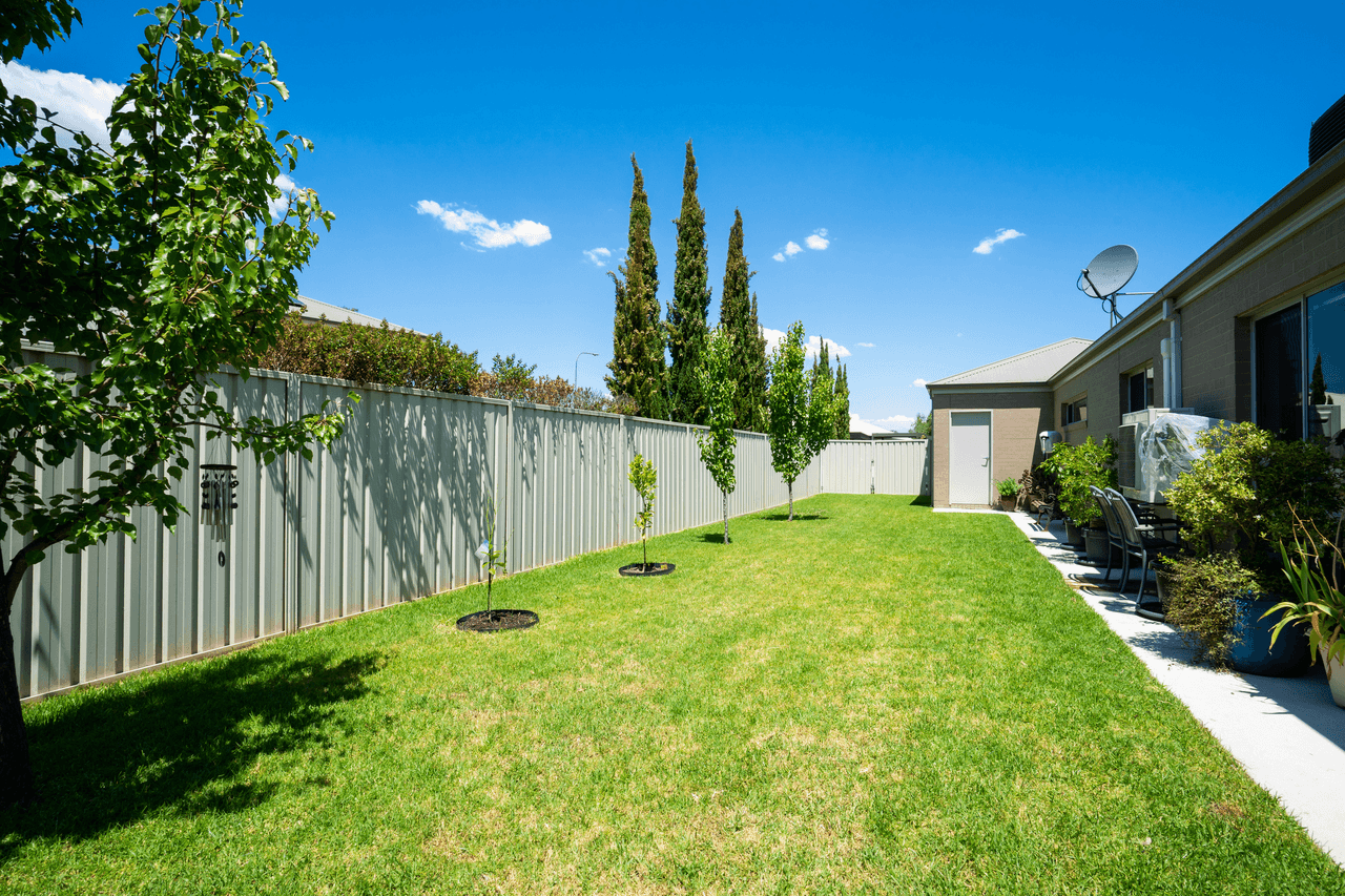 169 Rivergum Drive, EAST ALBURY, NSW 2640