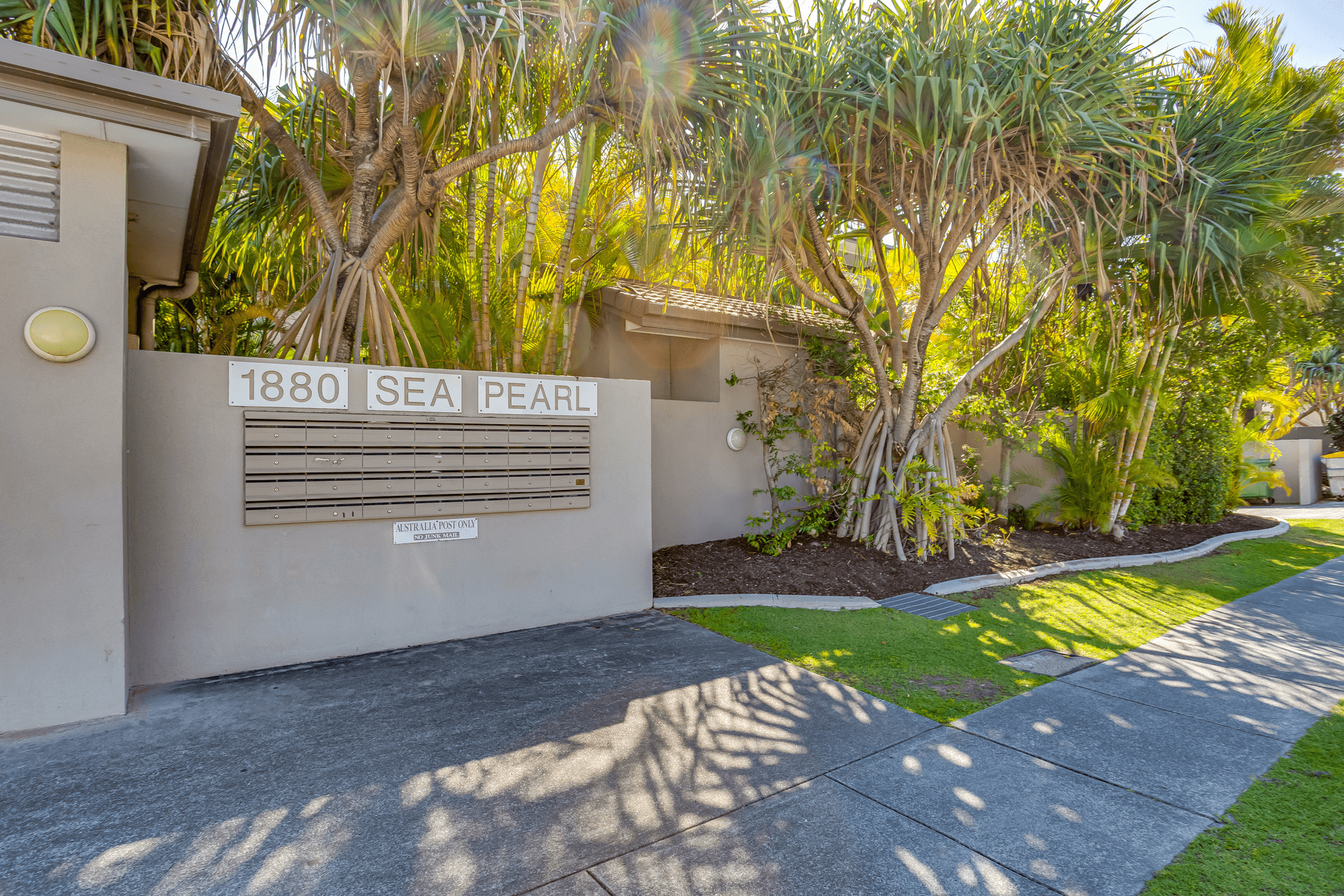 3/1880 Gold Coast Highway, Burleigh Heads, QLD 4220