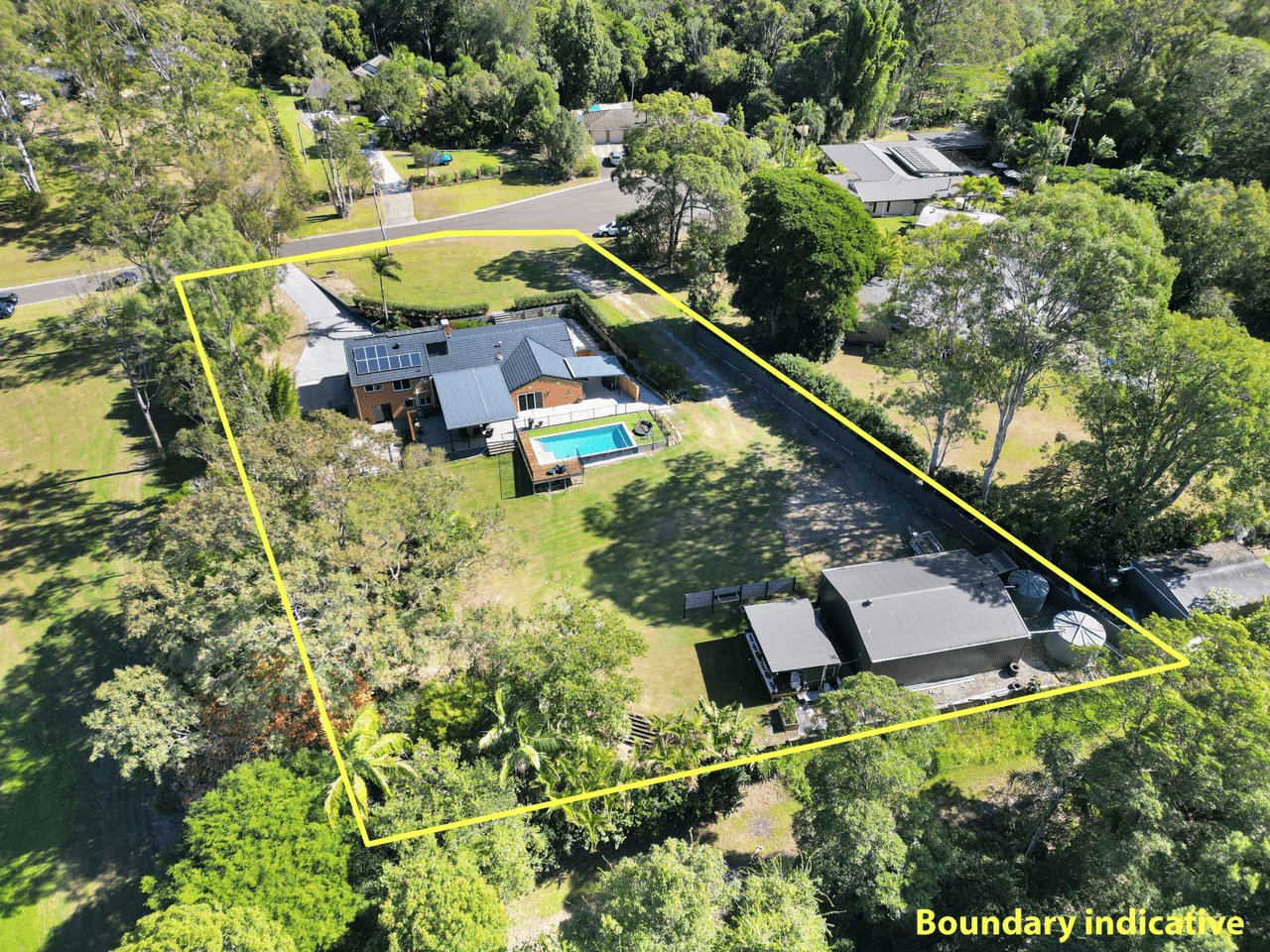 15 Pharlap Avenue, MUDGEERABA, QLD 4213