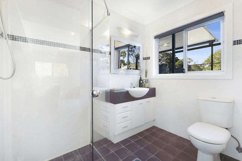 15 Pharlap Avenue, MUDGEERABA, QLD 4213