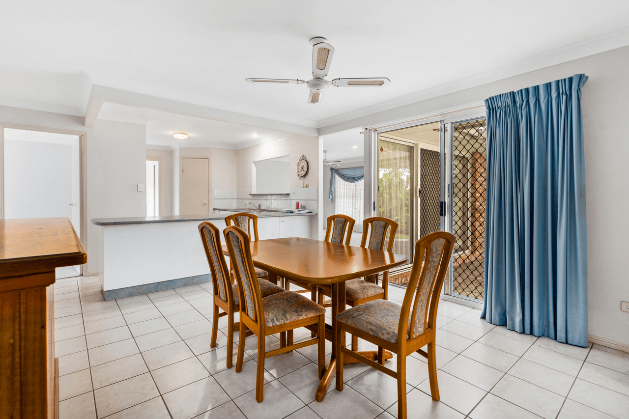 4 Tulip Street, WYNNUM, QLD 4178