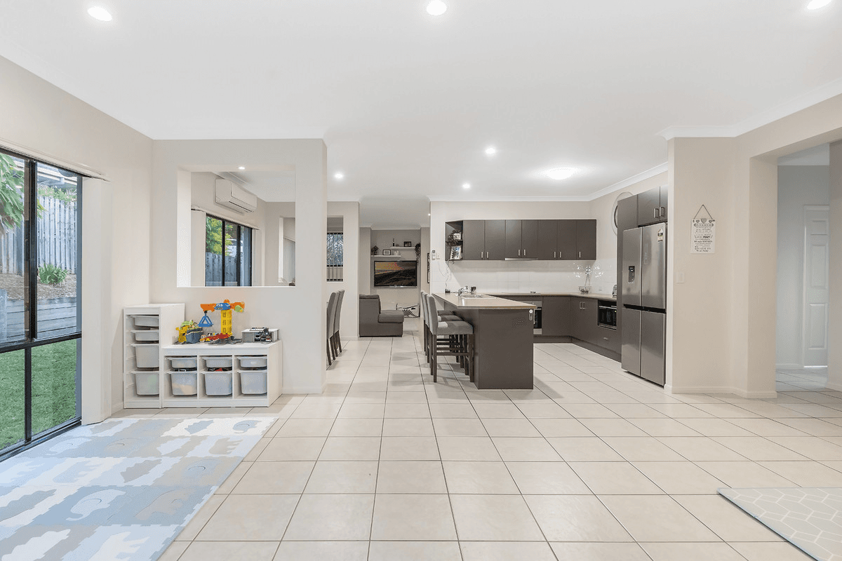 8 Murray Circuit, Upper Coomera, QLD 4209