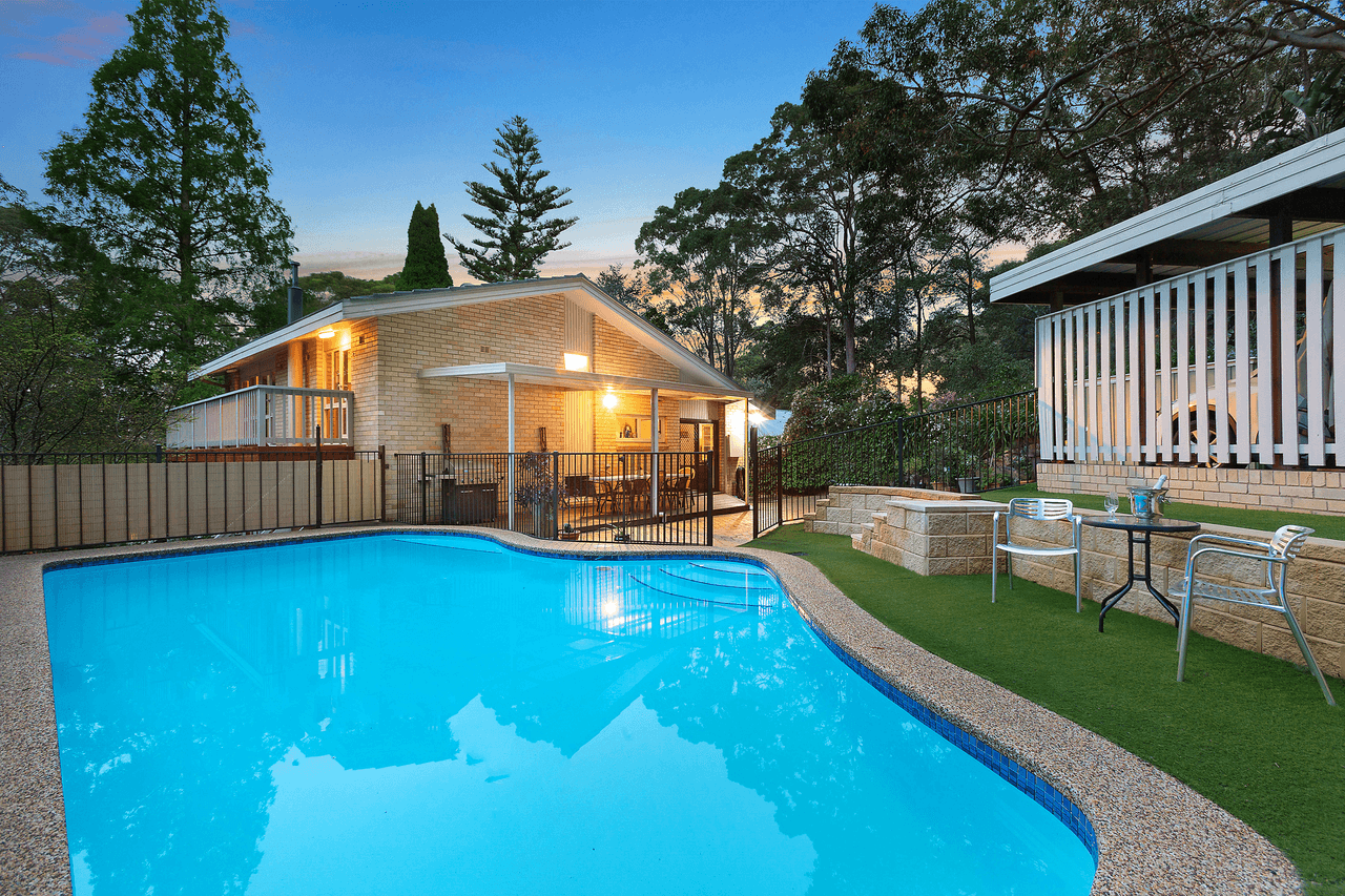 17 Campbell Drive, WAHROONGA, NSW 2076