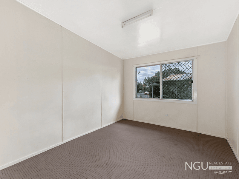 30 Pelican Street, NORTH IPSWICH, QLD 4305