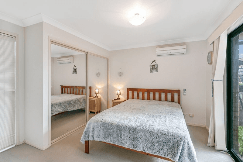 10/2 Macleay Court, BANORA POINT, NSW 2486