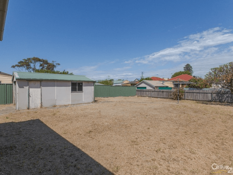 14 Pitt Street, Stockton, NSW 2295