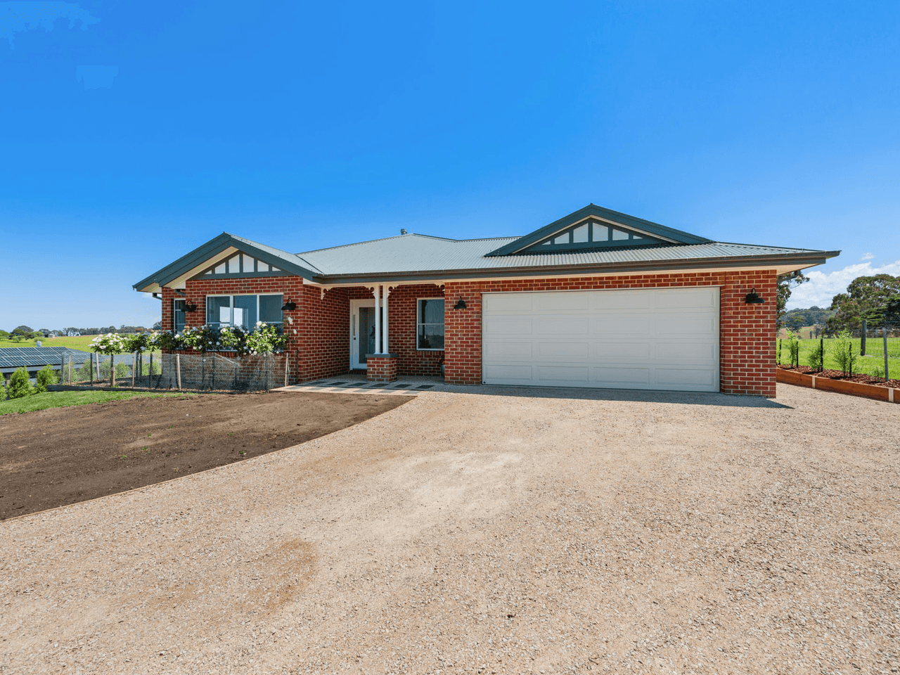 18 Peppercorn Way, NICHOLSON, VIC 3882