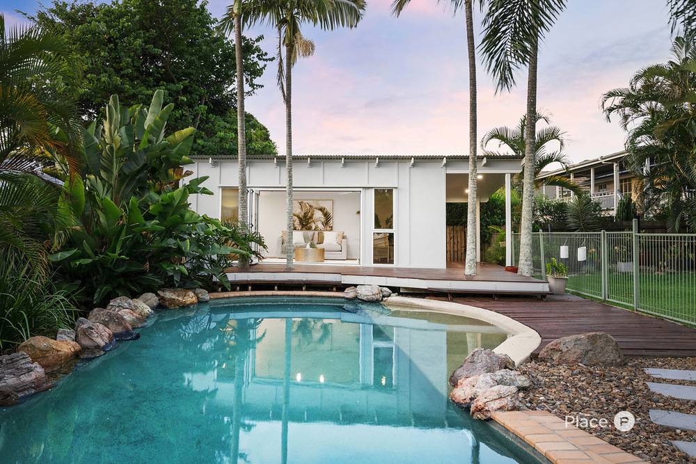 43 Marsh Street, Cannon Hill, QLD 4170