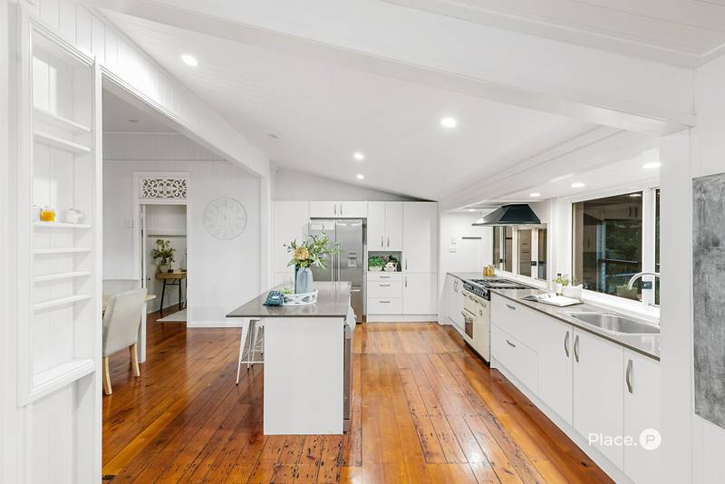 43 Marsh Street, Cannon Hill, QLD 4170