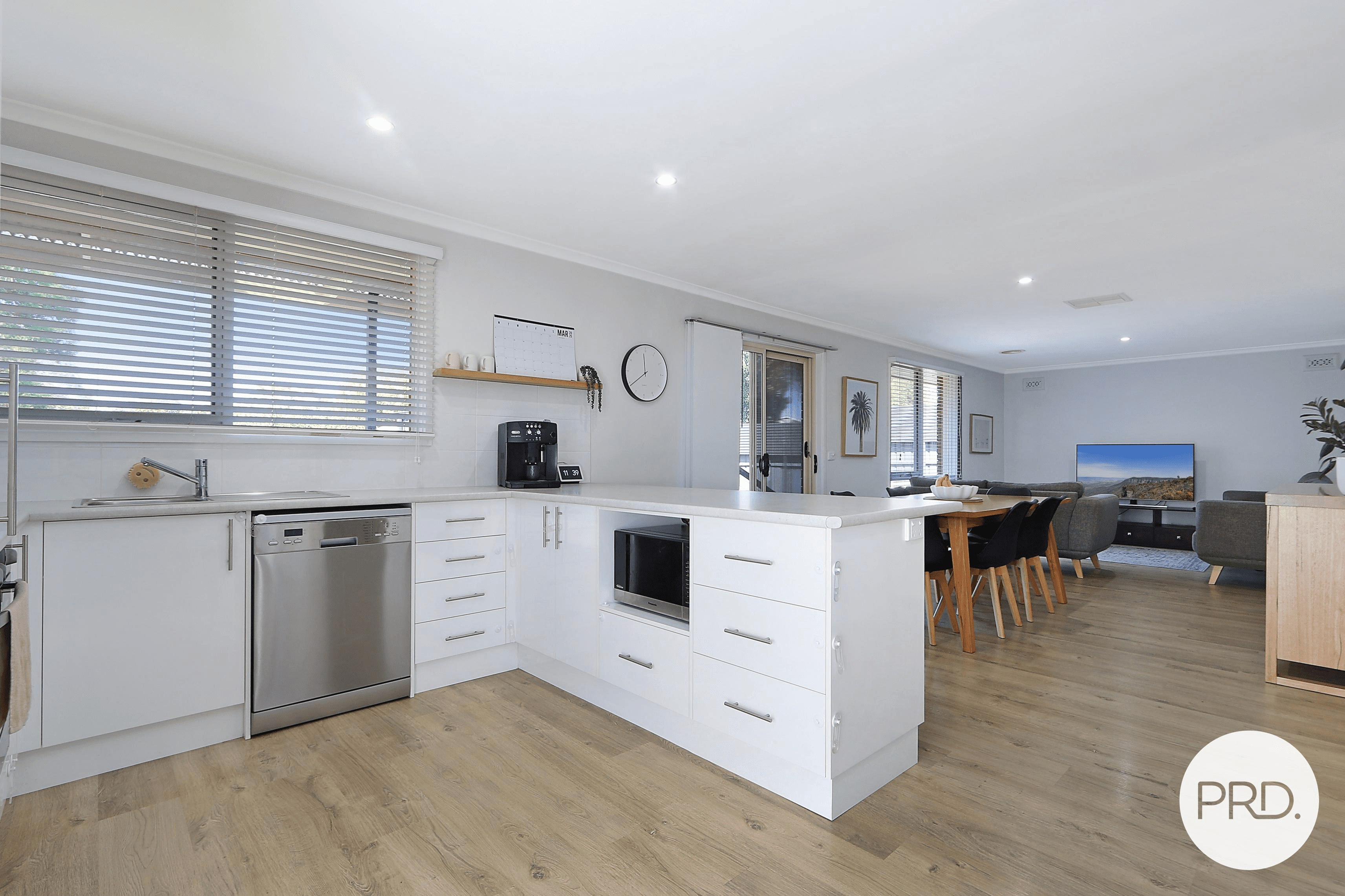 37 Kosciuszko Road, THURGOONA, NSW 2640