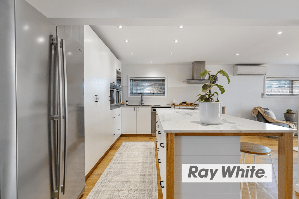 37 Wondaree Street, RYE, VIC 3941