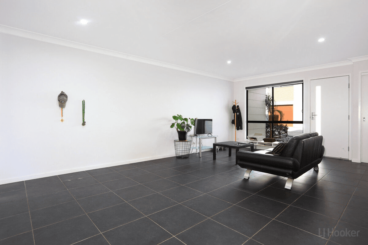 10/24 Careel Close, HELENSVALE, QLD 4212