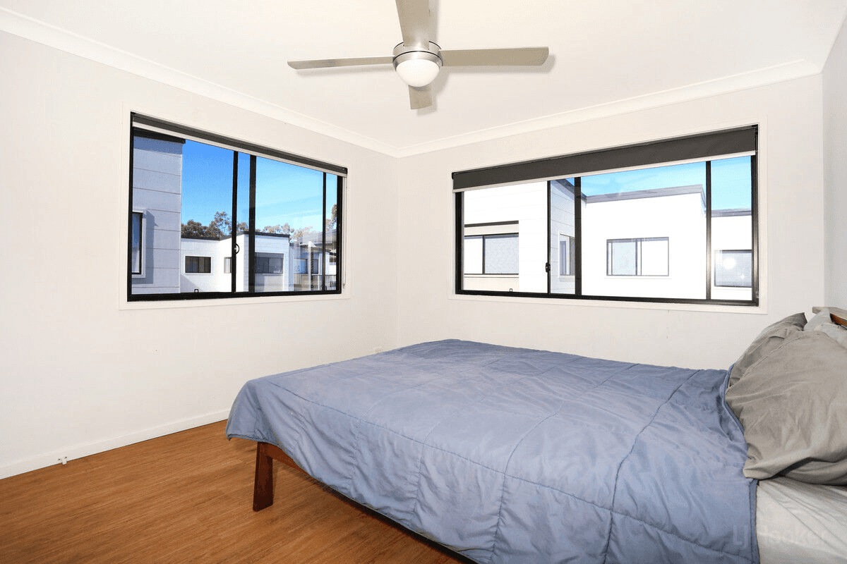 10/24 Careel Close, HELENSVALE, QLD 4212