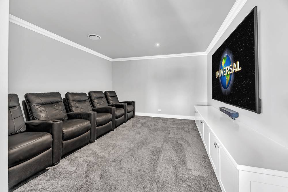 16 Parkwater Point, HELENSVALE, QLD 4212