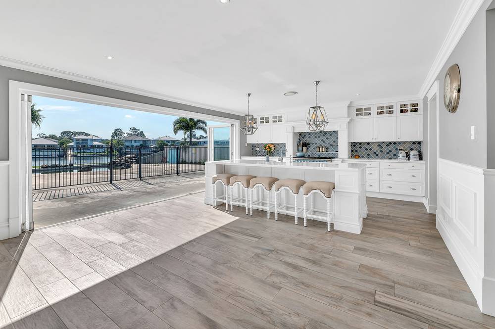 16 Parkwater Point, HELENSVALE, QLD 4212