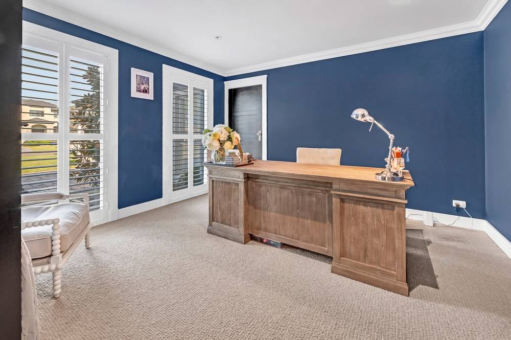 16 Parkwater Point, HELENSVALE, QLD 4212