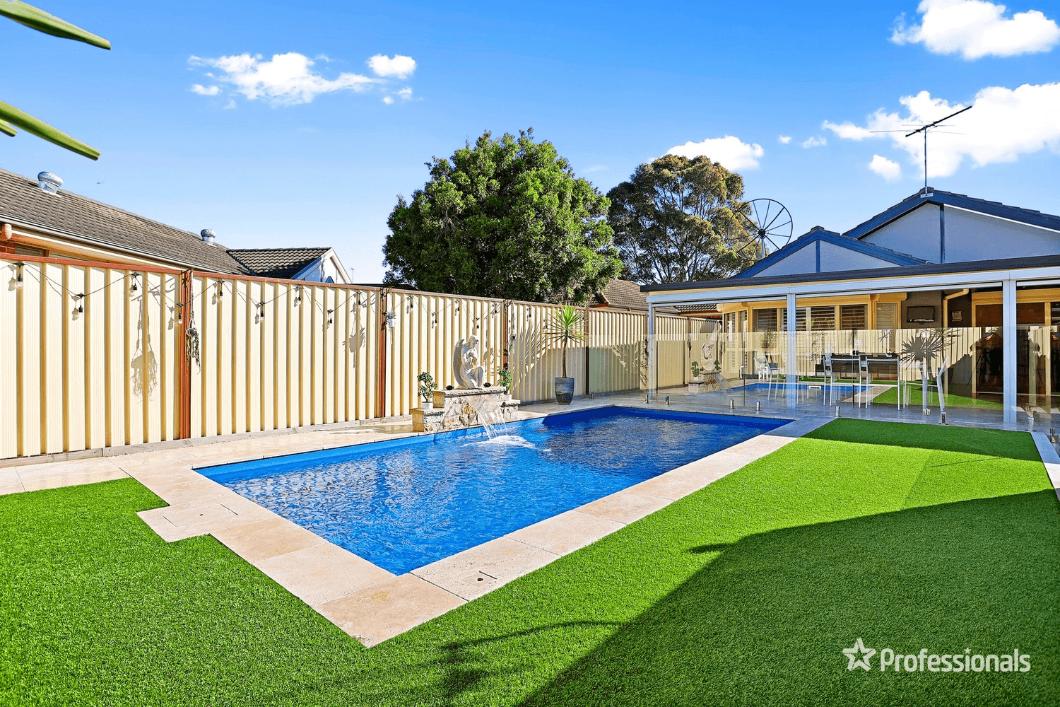 43 Explorers Way, St Clair, NSW 2759