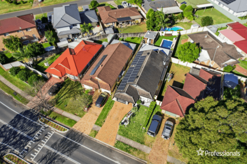 43 Explorers Way, St Clair, NSW 2759