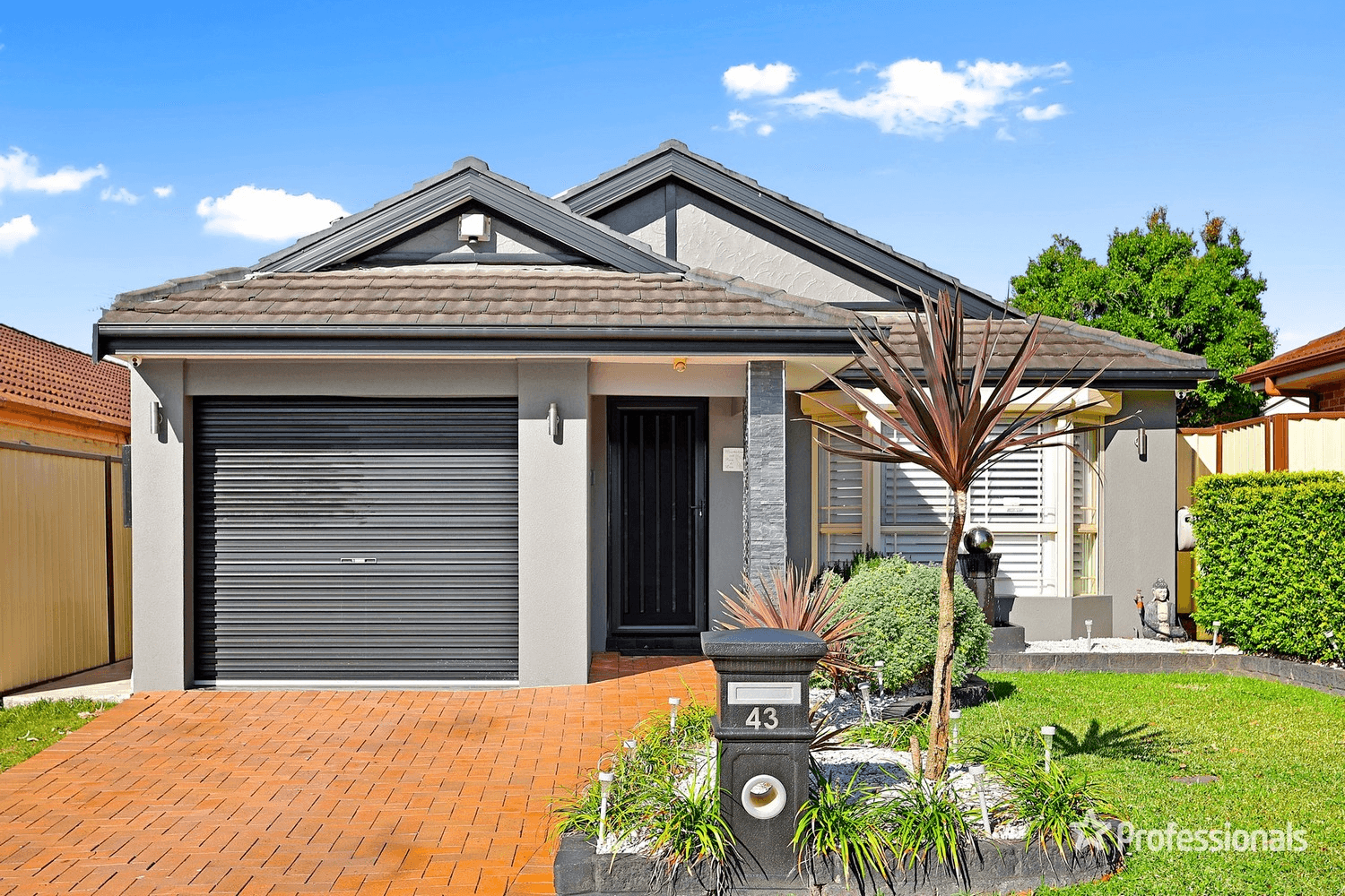 43 Explorers Way, St Clair, NSW 2759