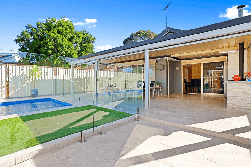 43 Explorers Way, St Clair, NSW 2759