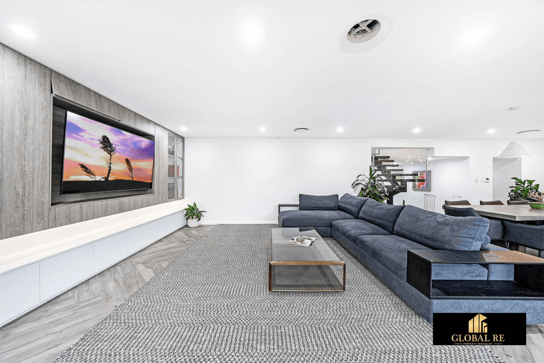 16 Page Place, CABRAMATTA WEST, NSW 2166