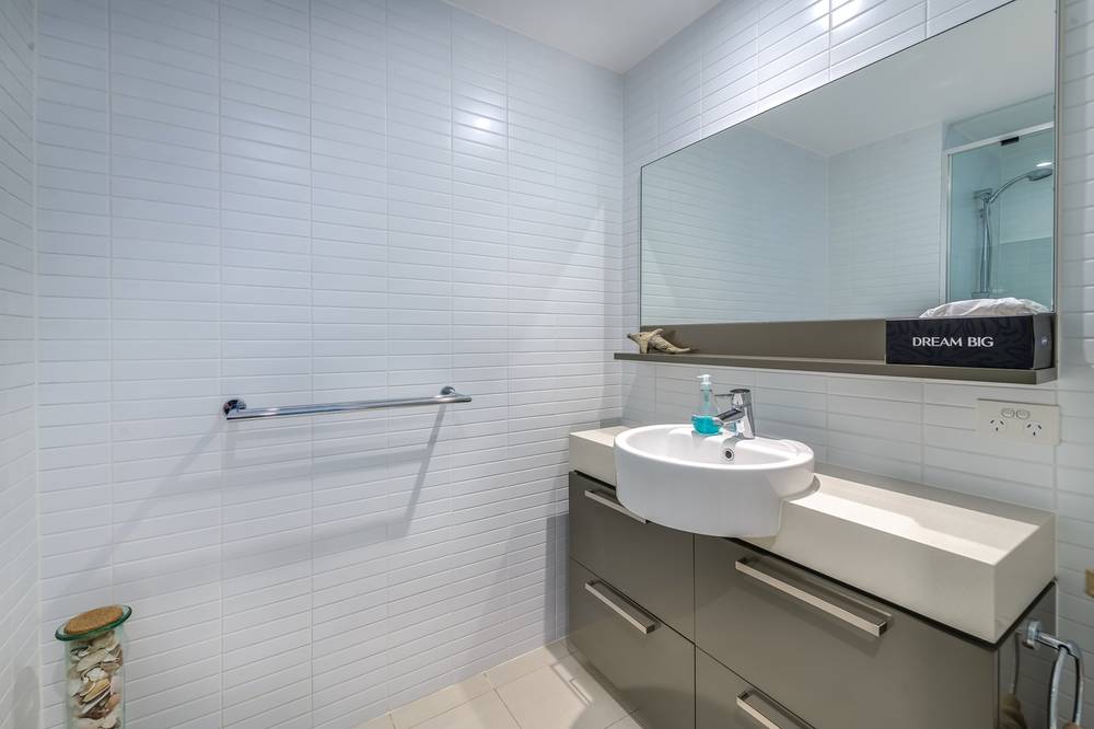4203/323 Bayview Street, HOLLYWELL, QLD 4216