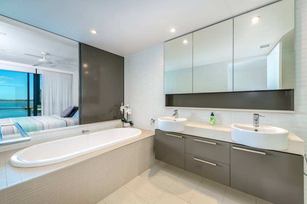 4203/323 Bayview Street, HOLLYWELL, QLD 4216