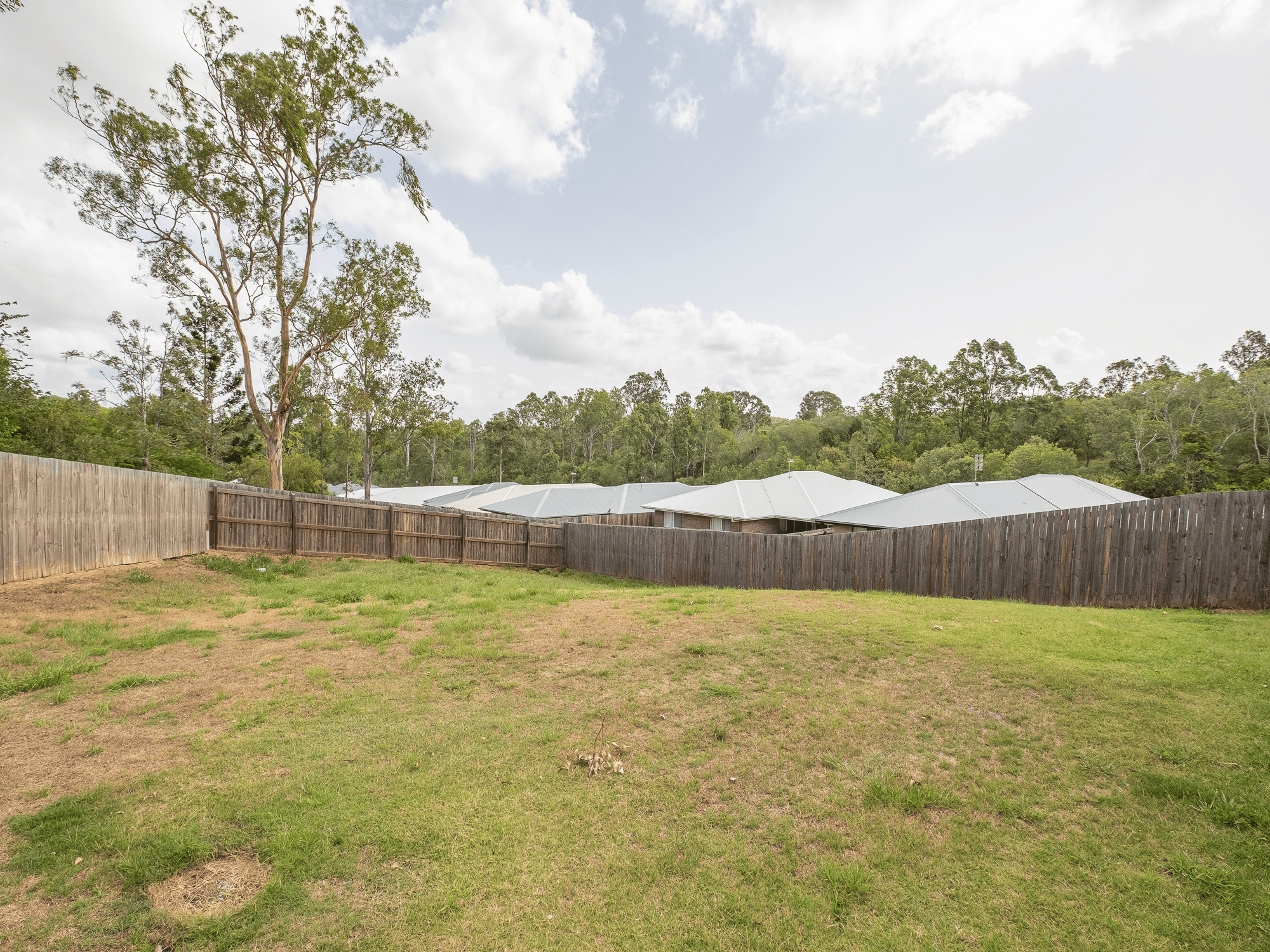 19 Pedersen Road, SOUTHSIDE, QLD 4570