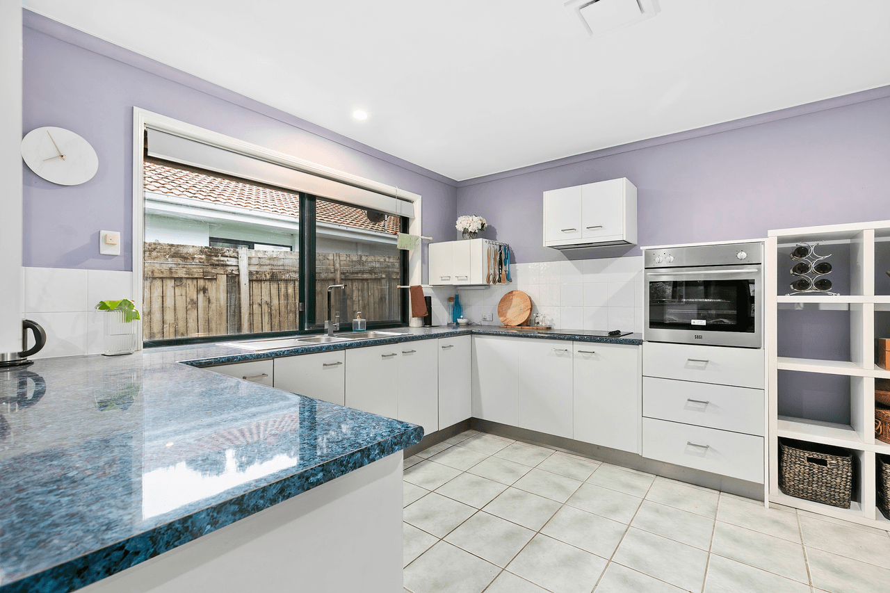 16 McKenna Court, NOOSAVILLE, QLD 4566