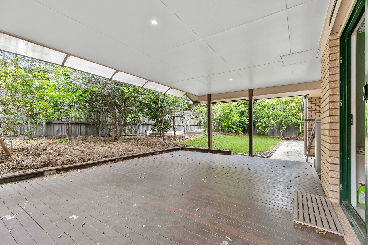 16 McKenna Court, NOOSAVILLE, QLD 4566