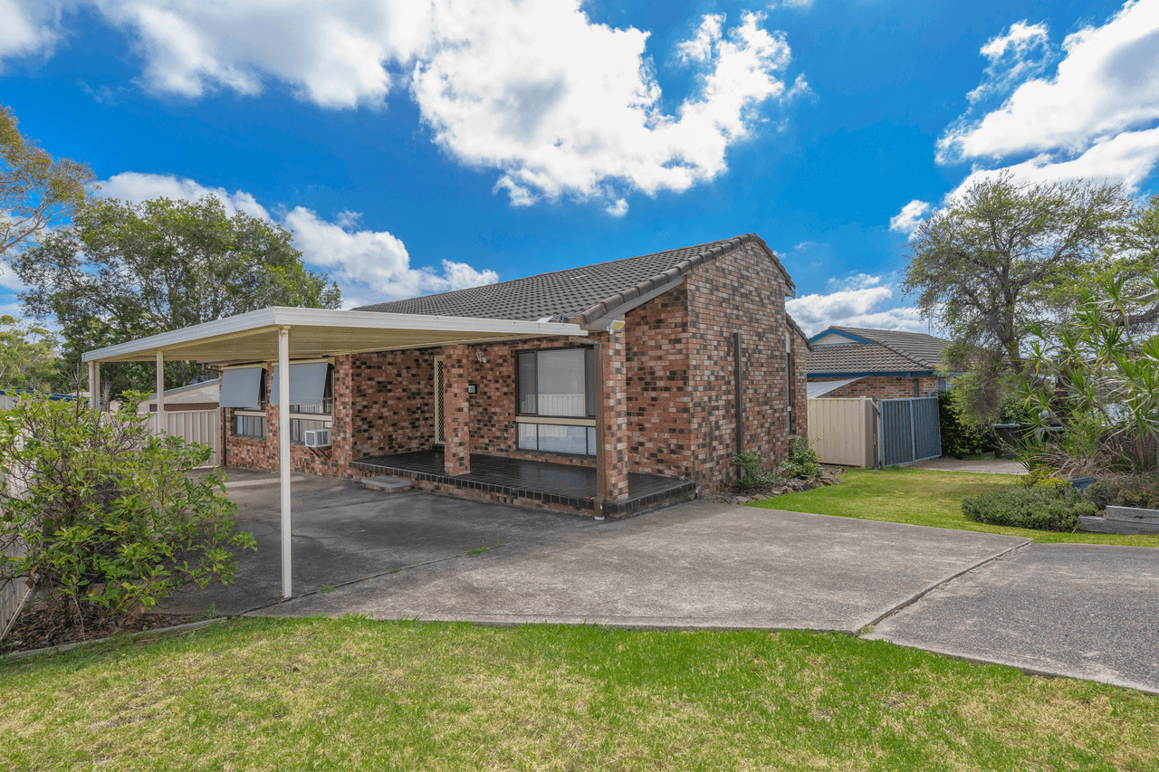 18 Carbora Close, MARYLAND, NSW 2287