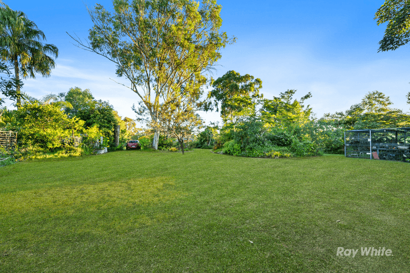 8-10 Finch Street, EAGLEBY, QLD 4207