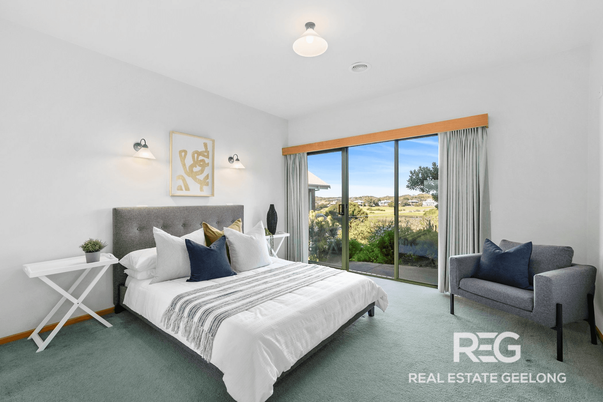 2 TREVALLY DRIVE, OCEAN GROVE, VIC 3226