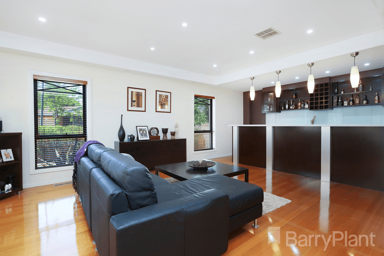 1 Nairn Court, Greenvale, VIC 3059