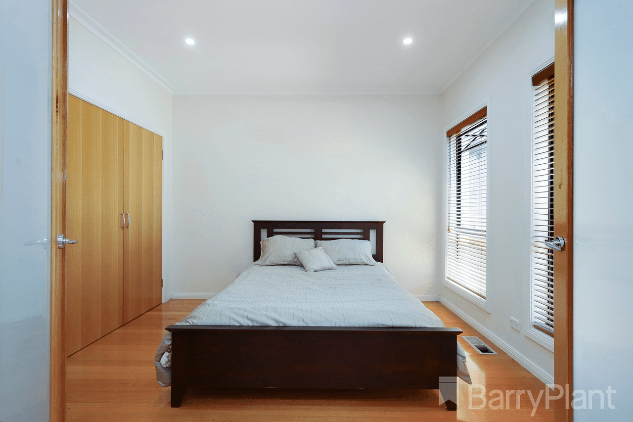 1 Nairn Court, Greenvale, VIC 3059