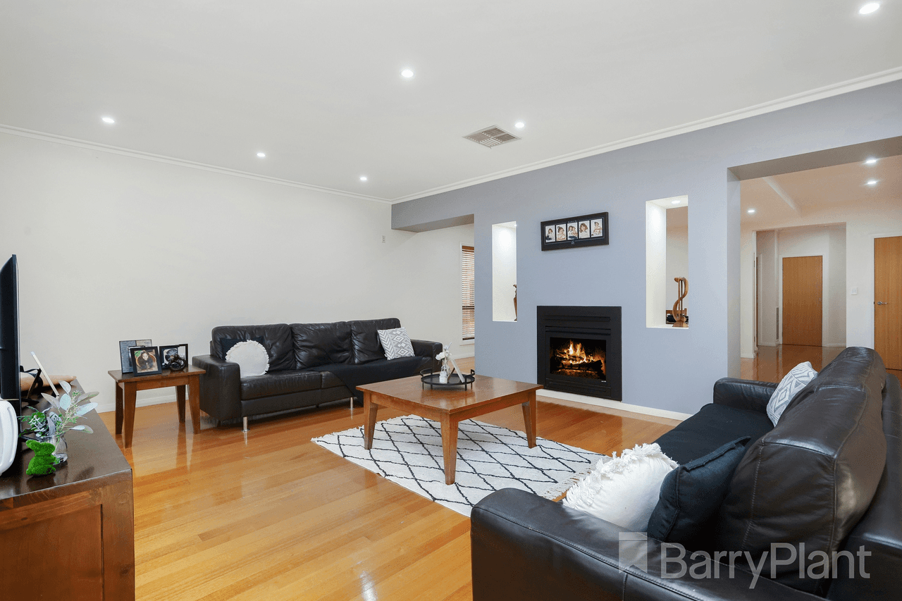 1 Nairn Court, Greenvale, VIC 3059