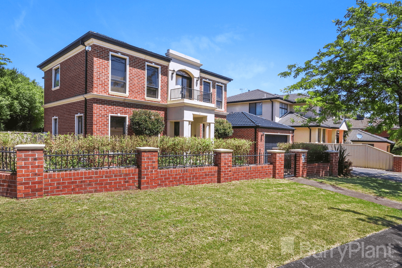 1 Nairn Court, Greenvale, VIC 3059