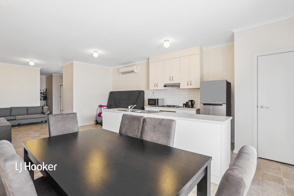 2 Glades Walk, SMITHFIELD PLAINS, SA 5114