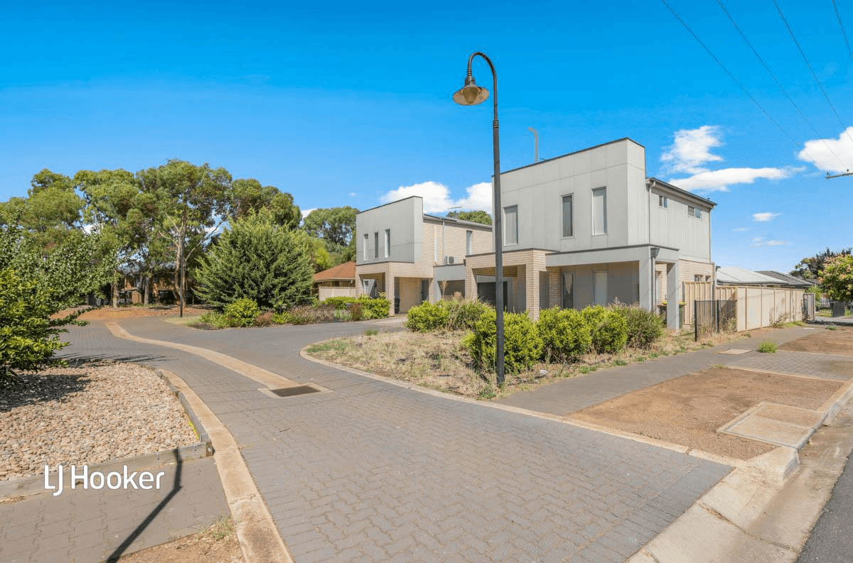 2 Glades Walk, SMITHFIELD PLAINS, SA 5114